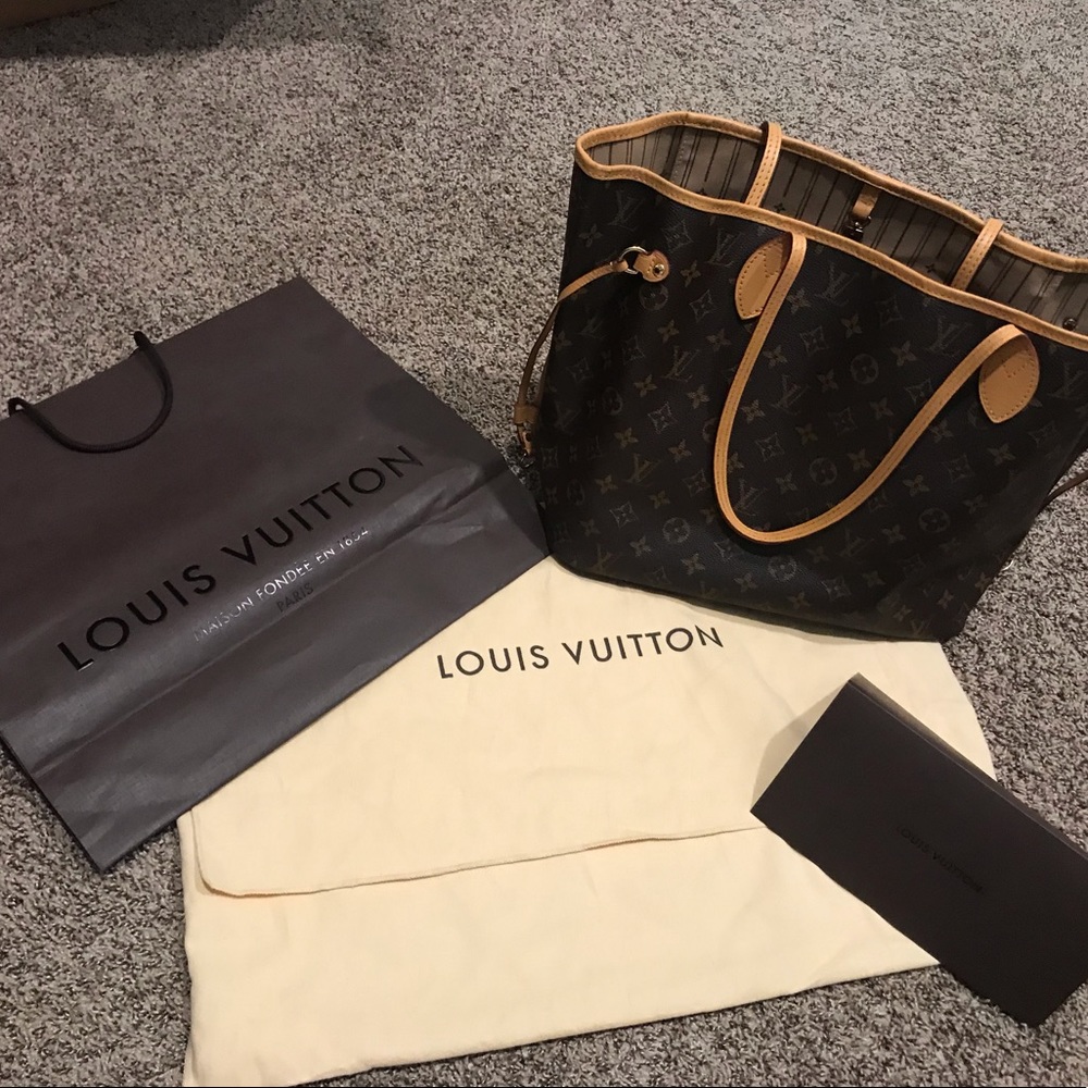 Louis Vuitton Neverfull Monogram MM
